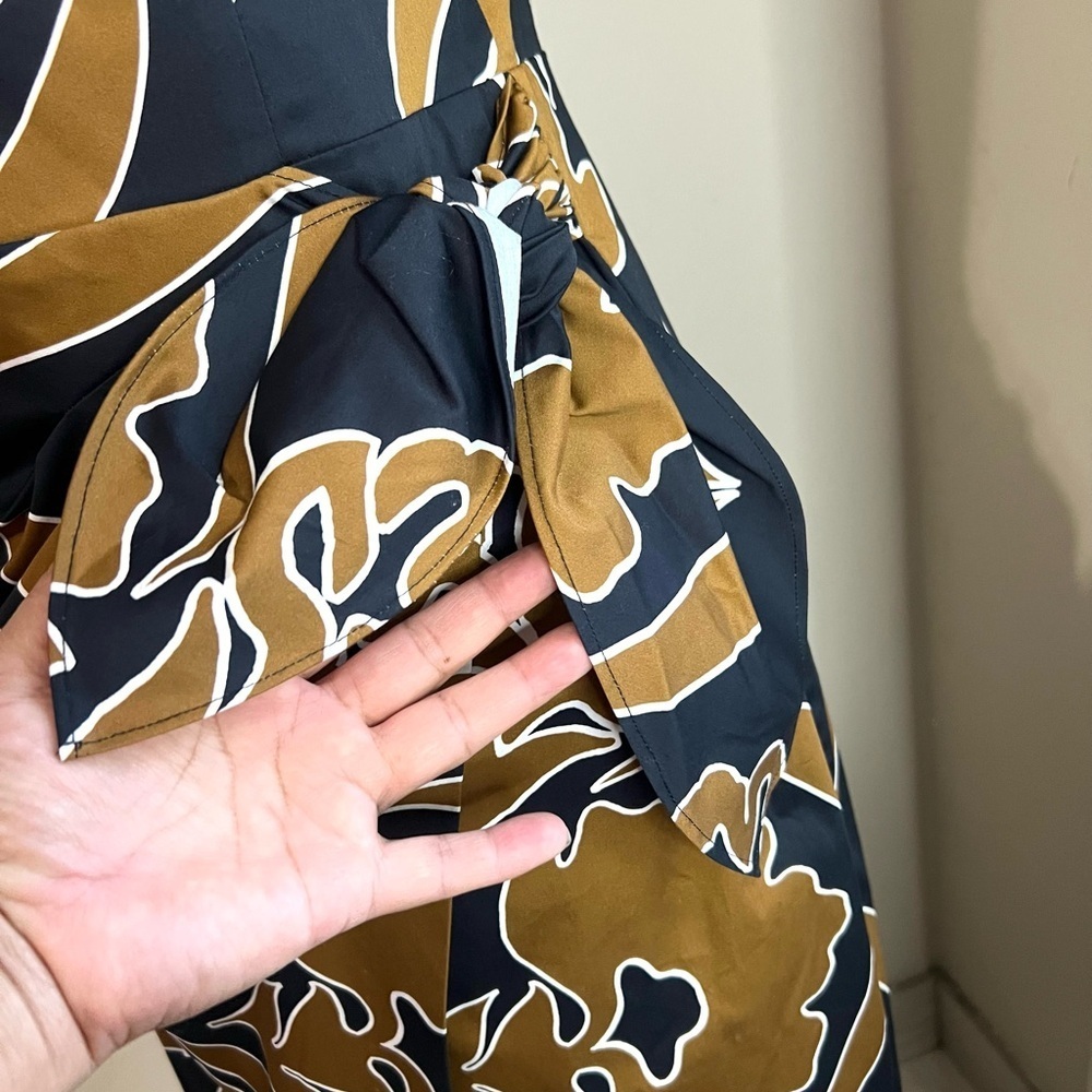 🍁White House🍁Black Market Black and Gold Midi Dress - Picture 3 of 10